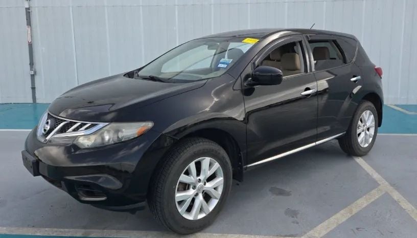 2014 Nissan Murano S Sport Utility 4D in Black — front three-quarter view